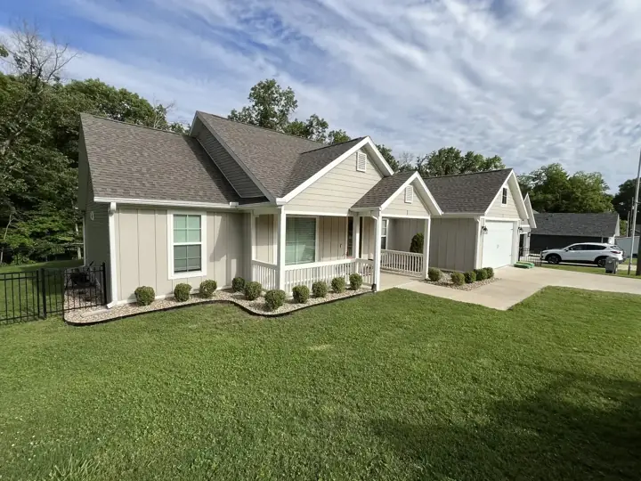 Lawn Care Green Lawn Springdale